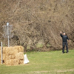 discen 048